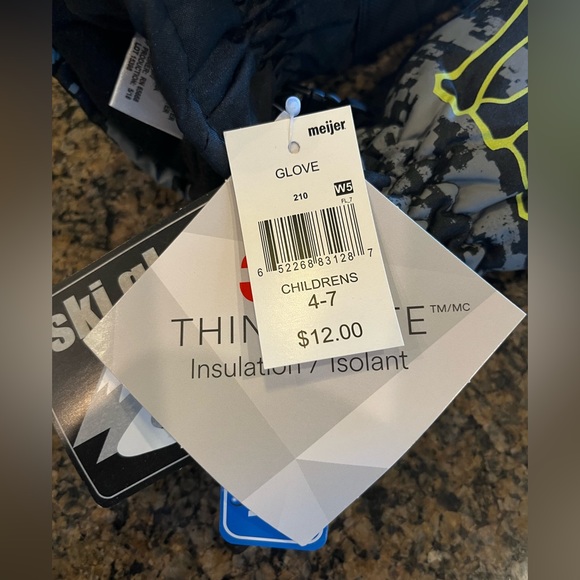 3M Thinsulate ski gloves in black and gray with neon green bones  size 4-7 NWT - Picture 4 of 5